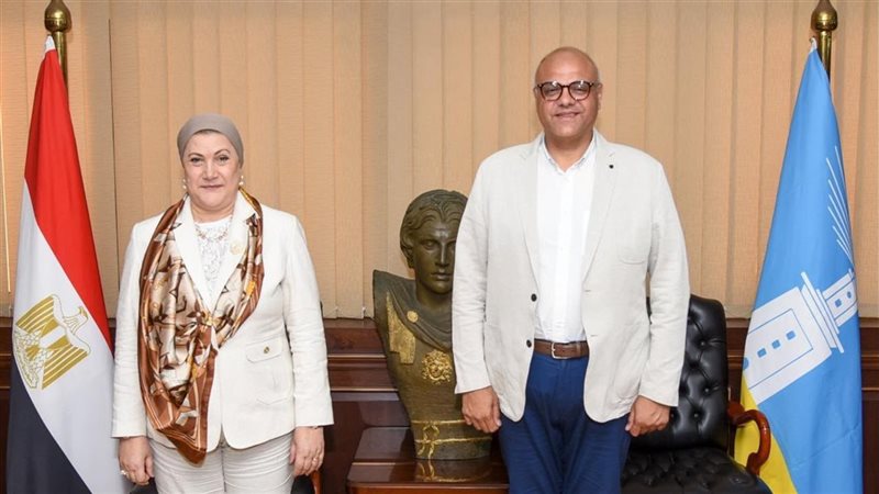 محافظ الإسكندرية يبحث مع “القومي للطفولة والأمومة” دعم مبادرات حماية الطفل