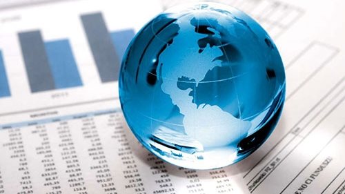 خبير اقتصادي: تراجع النمو العالمي يعكس تداعيات متراكمة للحروب والتوترات الجيوسياسية