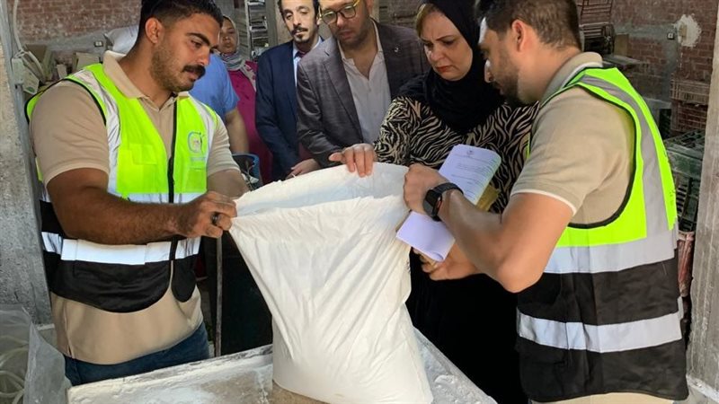 إحباط تصنيع طن من حلوى الأطفال داخل مصنع غير مرخص باستخدام بودرة التلك
