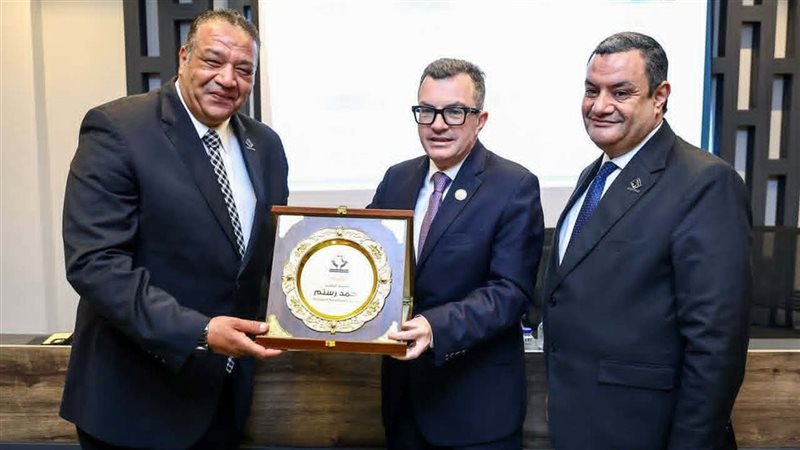 وزير التخطيط: الحكومة حريصة على تعزيز قنوات التواصل مع مختلف الأطياف حول مستجدات الاقتصاد