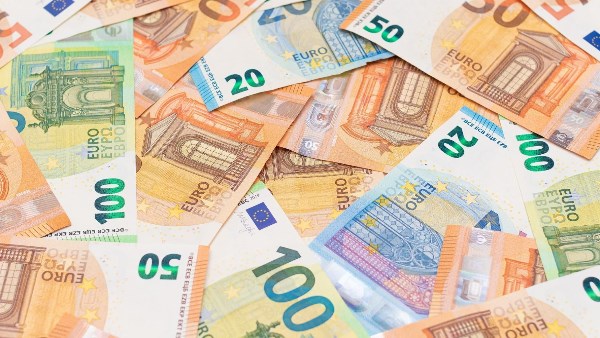 سعر اليورو مقابل الجنيه في البنوك اليوم الثلاثاء 9-6-2026