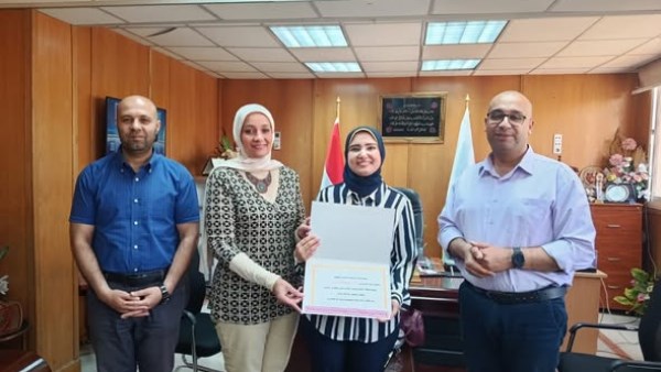 نائب وزير الصحة يوصي بمكافأة العاملين بإدارة مكافحة الأمراض المتوطنة بصحة الإسكندرية