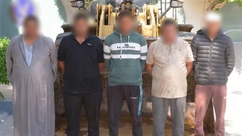 الأمن يكشف تفاصيل مشاجرة باستخدام “لودر” في البحيرة