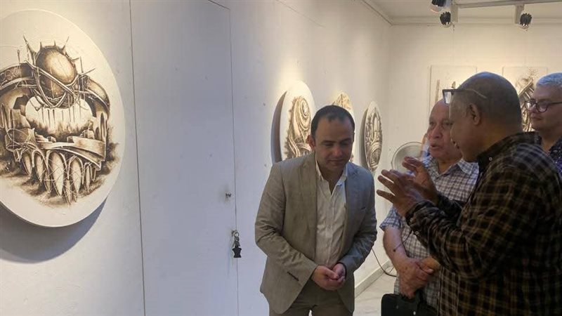 متحف المنصورة القومي يحتضن معرض “أطلال” للفنان أحمد درويش (صور)