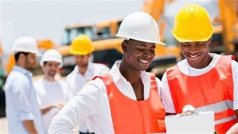 أولوية الكوادر الوطنية، كيف يمنع قانون العمل الجديد تحول الاستثمارات إلى بوابات خلفية للعمالة الوافدة؟