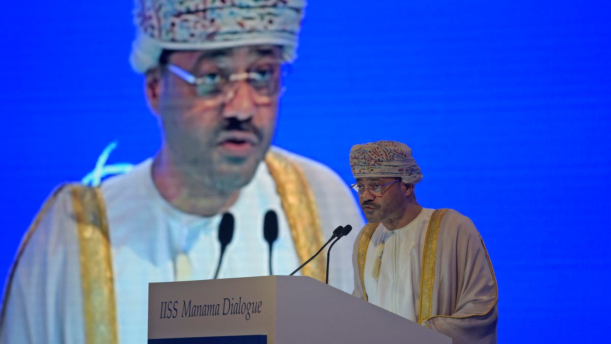 سلطنة عمان: لا نؤيد فرض رسوم على العبور من مضيق هرمز