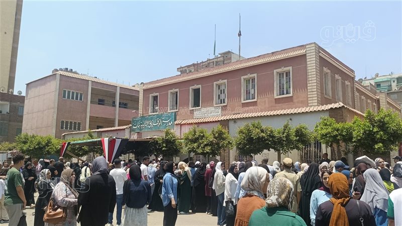 الدين مطمئن والتربية الوطنية بها مفاجآت، آراء طلاب الثانوية في الشرقية بشأن امتحانات اليوم (فيديو وصور)