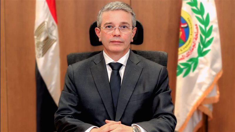 رئيس الوزراء يُصدر قرارًا بتجديد تعيين أحمد أموي رئيسًا لمصلحة الجمارك لمدة عام