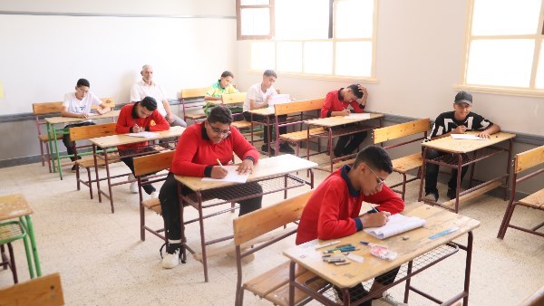الشهادة الإعدادية 2026 | بدء امتحان اللغة اللغة الأجنبية بالقاهرة والعلوم بالجيزة