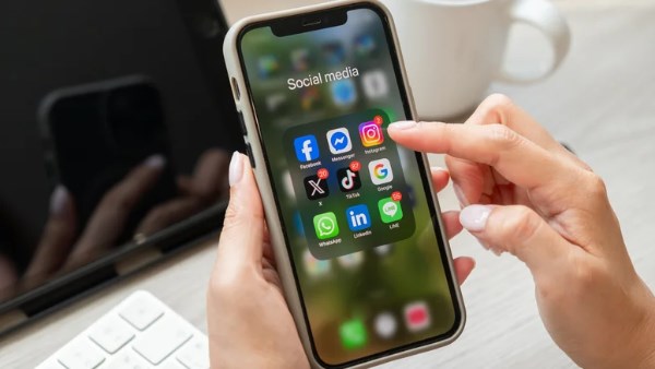 “إنستجرام” يطلق رسمياً خاصية إعادة ترتيب الصور داخل ملفك الشخصي بحرية كاملة
