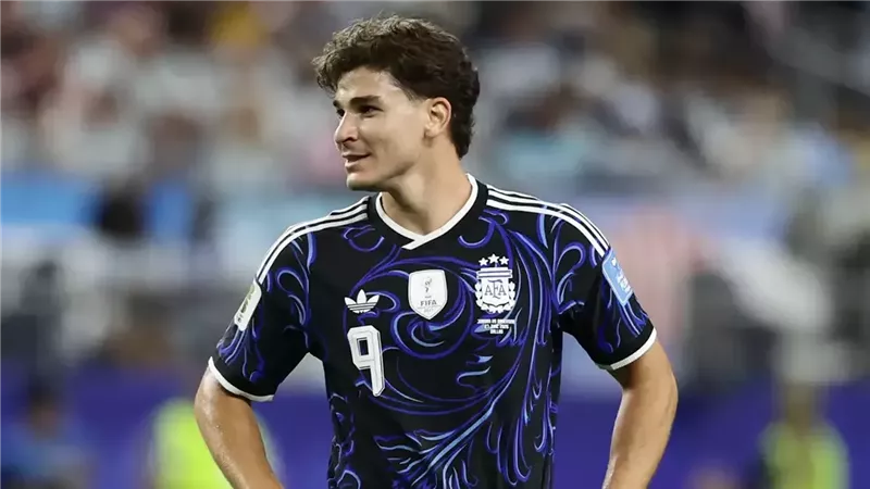 جوليان ألفاريز أسوأ تقييم بين لاعبي منتخب الأرجنتين في كأس العالم 2026