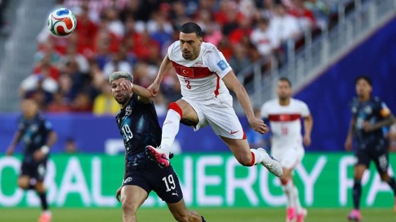 باراجواي بعشرة لاعبين يطيح بـ تركيا من كأس العالم 2026 (فيديو وصور)