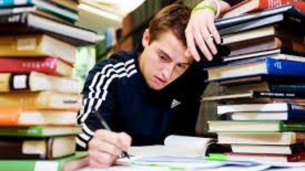 دعاء الخروج من الامتحان..توكل على الله واستودعه إجاباتك