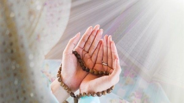دعاء يوم الجمعة للرزق وفك الكرب.. اغتنمه وردده الآن