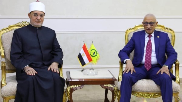 محافظ شمال سيناء يستقبل مفتي الجمهورية لبحث سُبل التعاون المشترك