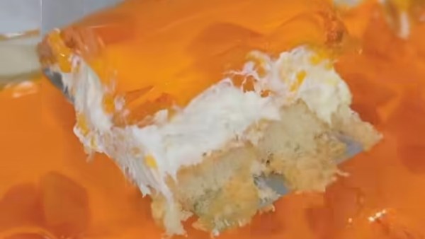 طريقة عمل تيراميسو بجيلي الخوخ .. حلوى باردة مُنعشة