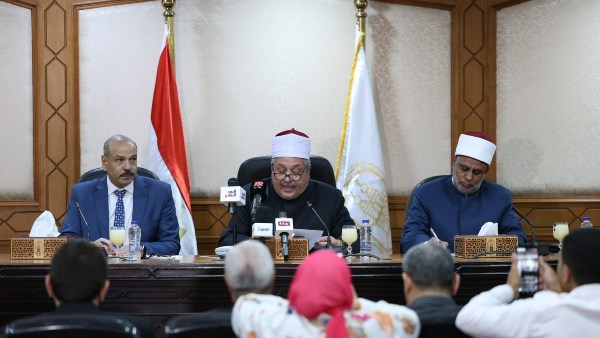 أيمن عبد الغني: مستعدون لامتحانات الثانوية الأزهرية.. كل الأسئلة من داخل المنهج.. وهذه آليات مواجهة الغش في اللجان هذا العام| فيديو وصور