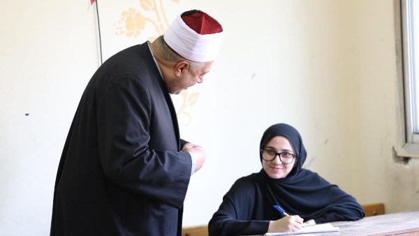 وكيل الأزهر: أسئلة امتحان القرآن في مستوى الطالب فوق المتوسط.. فيديو