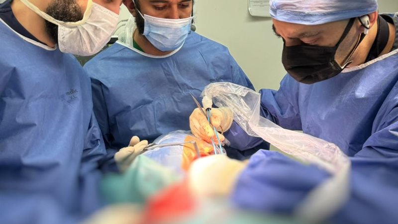 لأول مرة بمجمع الإسماعيلية الطبي، نجاح تدخل جراحي معقد لاستئصال ورم بقاع الجمجمة باستخدام VSP