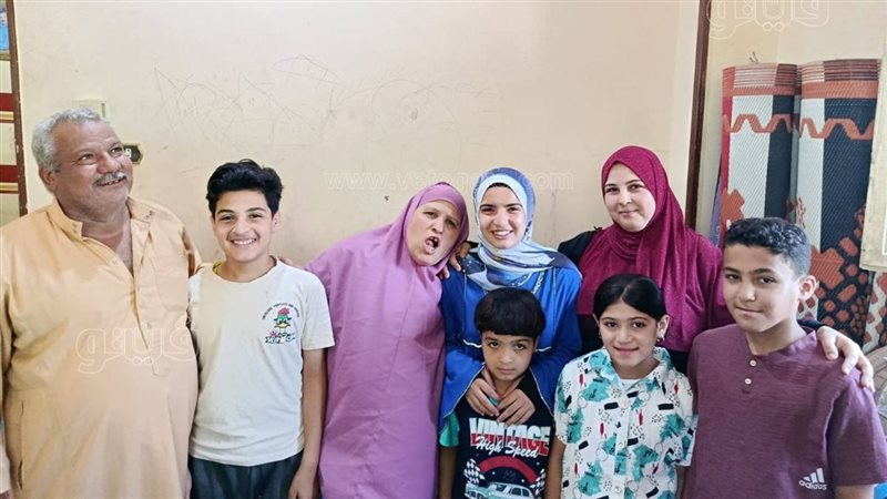 الزغاريد تملأ البيت، آيات الأولى على الإعدادية بالمنوفية: مضيعتش وقت وكنت واثقة في ربنا (فيديو)