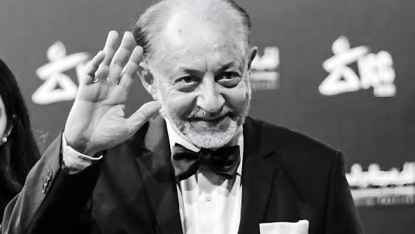 فنان استثنائي.. مهرجان القاهرة السينمائي ينعى عبد العزيز مخيون