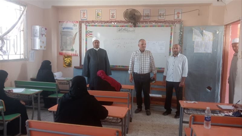 مدير منطقة الإسماعيلية الأزهرية يتابع انتظام سير امتحانات الشهادة الثانوية