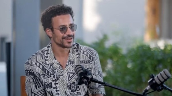 أحمد داود يسافر للإسكندرية وطنطا لمشاهدة فيلم إذما مع الجمهور