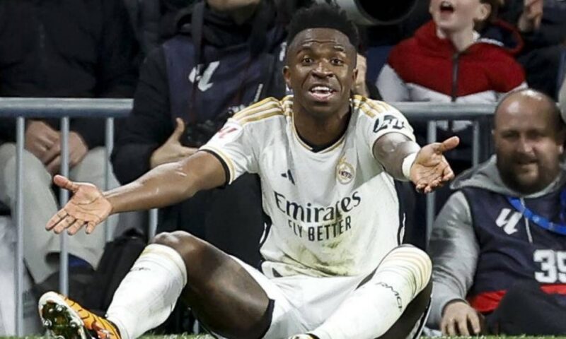 رسالة حاسمة من ريال مدريد إلى «فينيسيوس» بعد تعثر مفاوضات التجديد