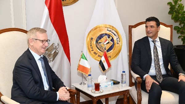 وزير الصناعة يدعو لتأسيس مجلس أعمال مصري أيرلندي لتعزيز الاستثمار ونقل التكنولوجيا.. ونواب: يسهم في زيادة مصادر العملة الأجنبية