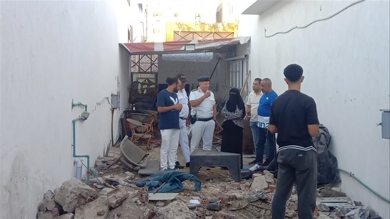 تحرير 19 محضرًا للنباشين وأصحاب مخازن فرز المخلفات غير المرخصة بالإسماعيلية
