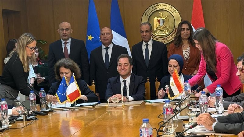 وزارة الصحة: توقيع اتفاقيتين لدعم القطاع بقيمة 300 مليون يورو