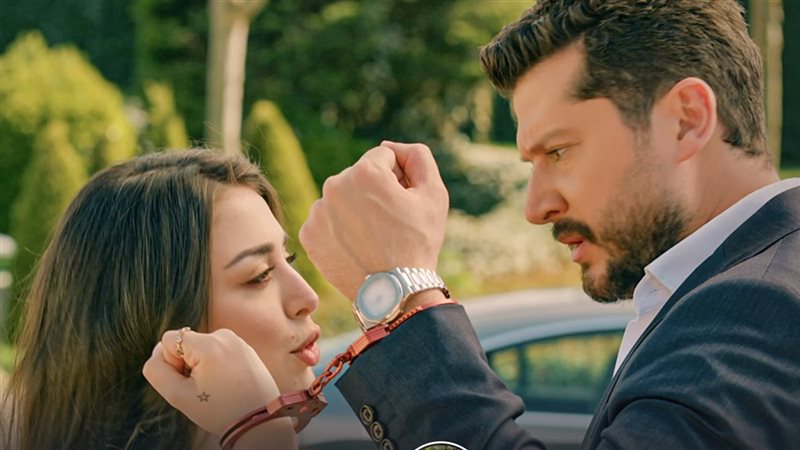 أوس الطويل، تعرف على تفاصيل شخصية أنس طيارة في مسلسل حب ع ورق