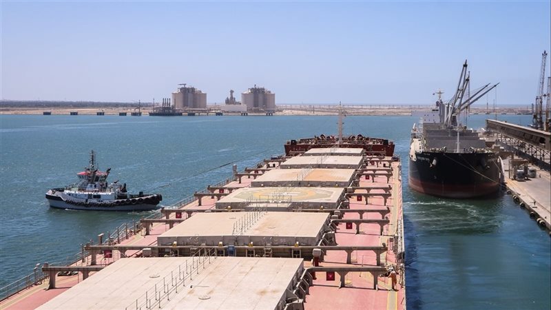 نشاط ملاحي مكثف، استيراد 15 ألف طن ذرة عبر ميناء دمياط
