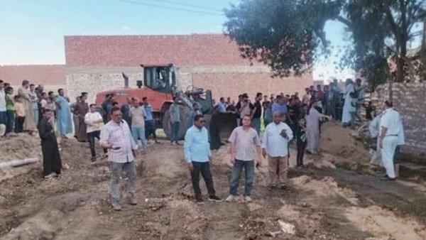 خلال تنفيذ حملة إزالة بناء مخالف..كسر ذراع رئيس وحدة محلية بالعياط في الجيزة