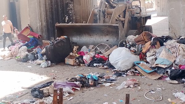 الجيزة تواصل حملاتها لتحرير الشوارع من الإشغالات وأعمال الفرز.. صور