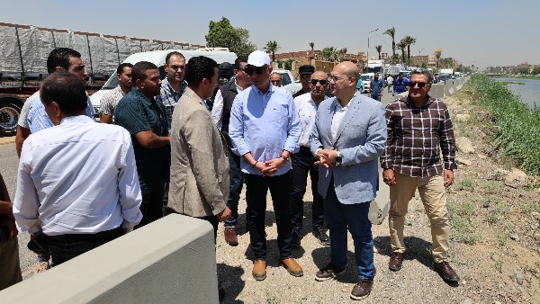 محافظ الجيزة يتفقد مشروعي تطوير محور المريوطية وكوبري السيارات أعلى مزلقان أبوالنمرس