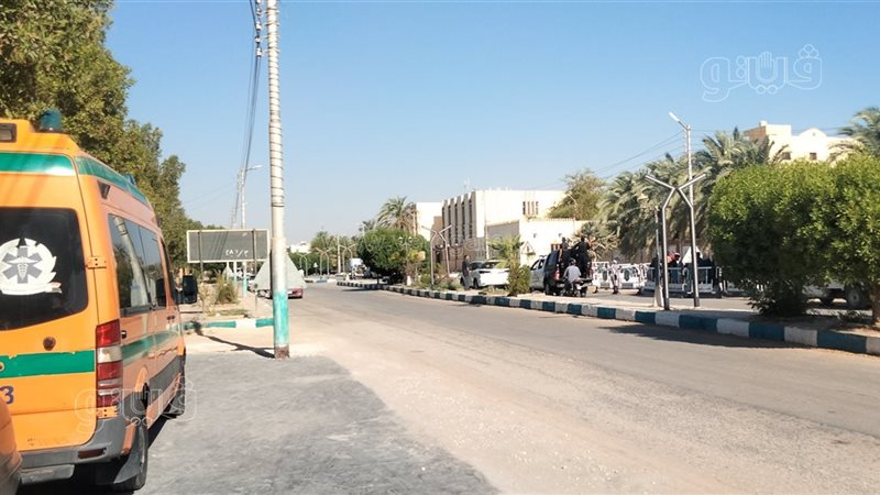 توفير سيارات إسعاف أمام لجان الثانوية العامة بالوادي الجديد (صور)