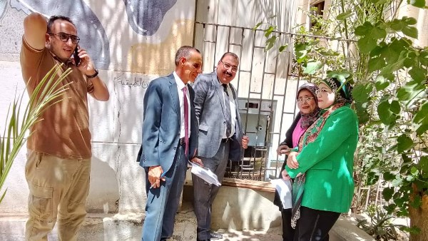 «صدقة جارية وأثر طيب».. عميد آداب بني سويف تشكر أحد العاملين بالكلية لتبرعه بمبرد مياه|صور