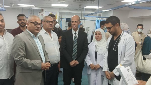 رئيس جامعة بني سويف في زيارة مفاجئة لقسم طوارئ الأطفال بالمستشفى الجامعي | صور