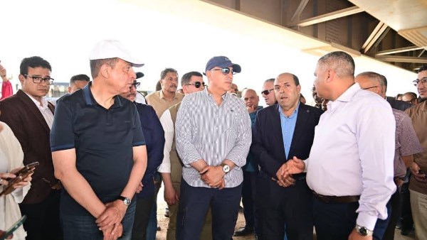 وزير الري ومحافظ المنيا يتفقدان أعمال تطهير النيل وترعة الإبراهيمية.. وتوجيهات بسرعة إنهاء إجراءات تطوير الامتداد الجنوبي لكورنيش النيل