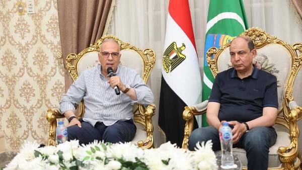 محافظ المنيا ووزير الرى يبحثان مستجدات المشروعات القومية وتوفير الاحتياجات المائية
