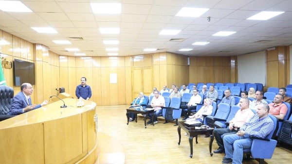 محافظ المنيا يوجه بدعم منظومة شكاوى المواطنين بكوادر تكنولوجية وهندسية