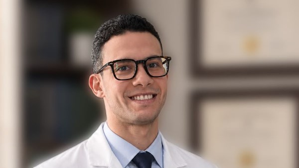 لأول مرة بجامعات الصعيد.. طب بشري سوهاج تمنح أول ماجستير لباحث في جراحة القلب والصدر