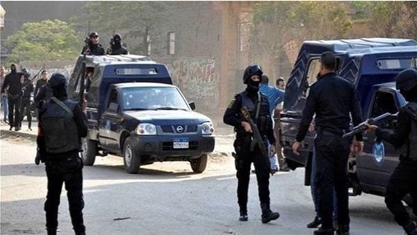 مصرع عنصرين خطرين وإصابة ثالث خلال حملة أمنية استهدفت وكرًا للمخدرات والأسلحة بالأقصر