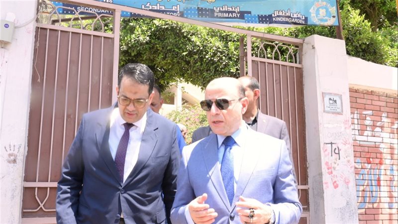 محافظ الغربية يتفقد جاهزية لجان الثانوية العامة بطنطا قبل ساعات من انطلاق الامتحانات