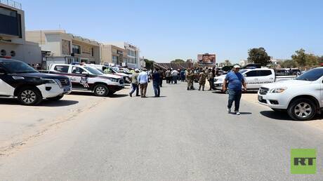 إغلاق مقر مفوضية اللاجئين في طرابلس خلال احتجاجات حاشدة ضد التوطين (فيديو)