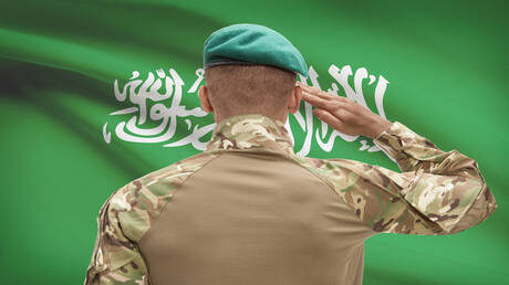 وزارة الدفاع السعودية تنفي تعرض قاعدة الأمير سلطان الجوية للاستهداف