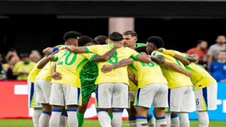 “الفيفا” يعلن عن الطاقم التحكيمي لمباراة المغرب ضد البرازيل في كأس العالم
