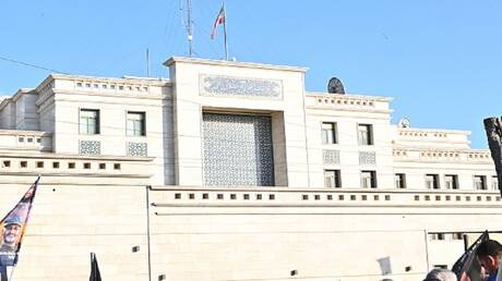 السفارة الإيرانية ترد على وزير خارجية لبنان: “كن واقعيا”