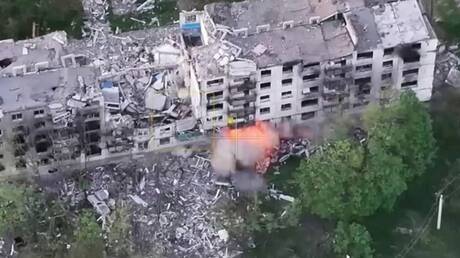 الدفاع الروسية: تقدم قواتنا في معارك الشوارع في كراسني ليمان وكونستانتينوفكا